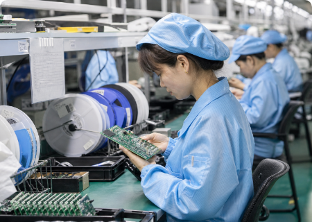 360° Smart Factory Tour: Inside Our 25,000+ m² In-House Cleanrooms